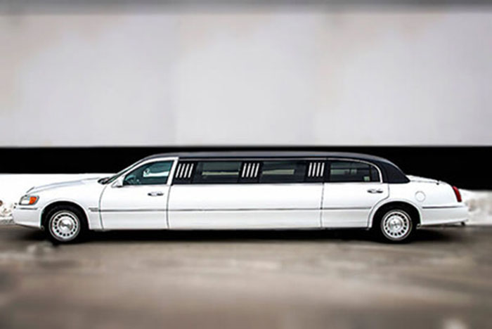 Lincoln Limousine Exterior
